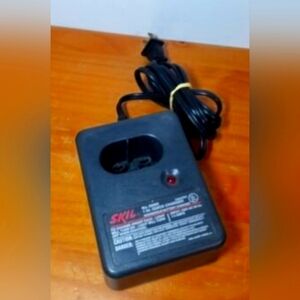 SKIL 1HR Quick Charger Model 92900